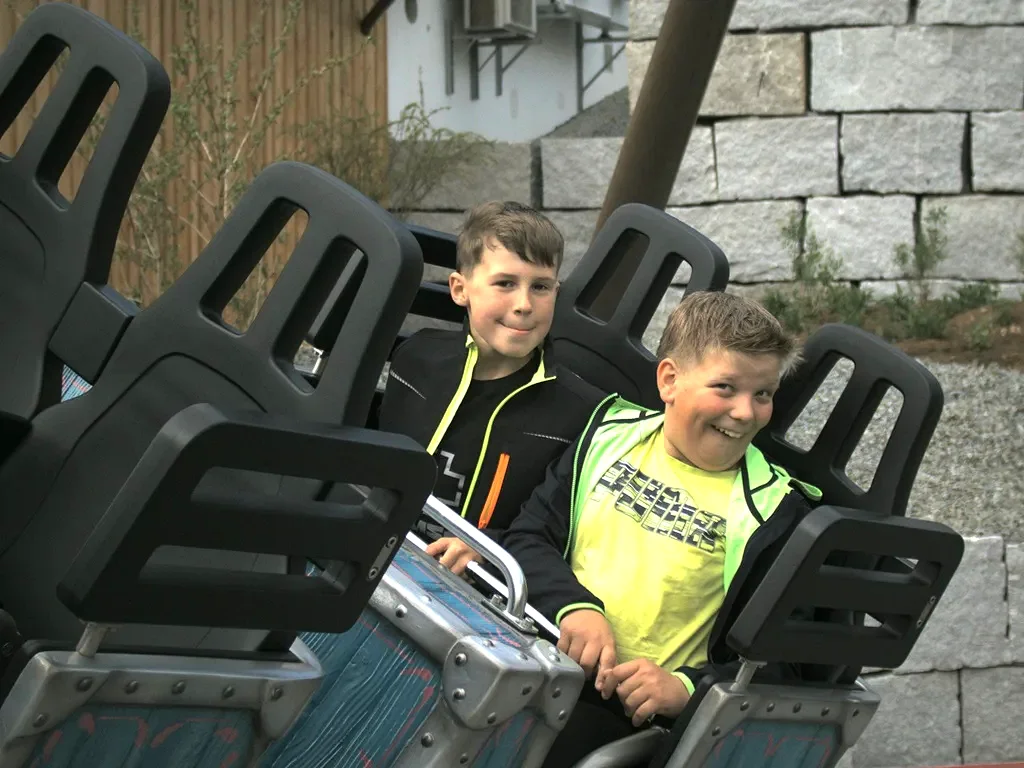 Onride-Fotosystem für Achterbahnen und Coaster